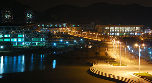 校园夜景