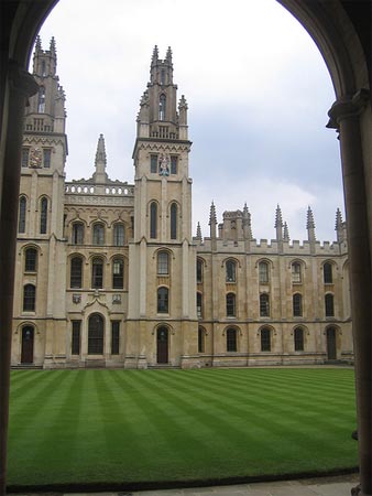 英国牛津大学简介