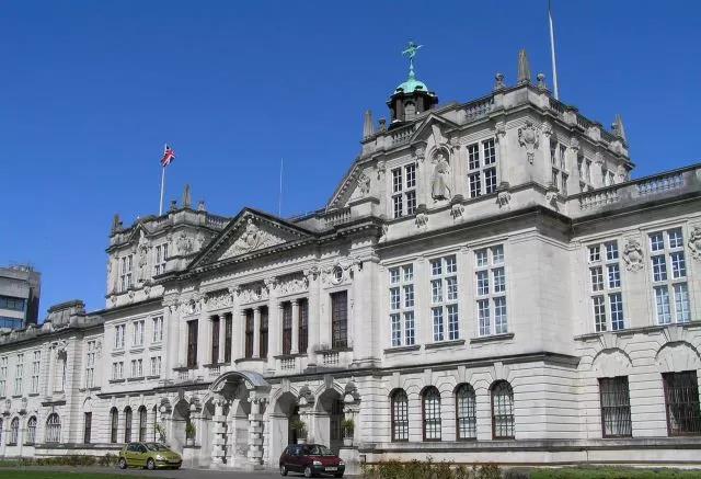 23所英国大学放宽留学生签证，英国工签触手可得！