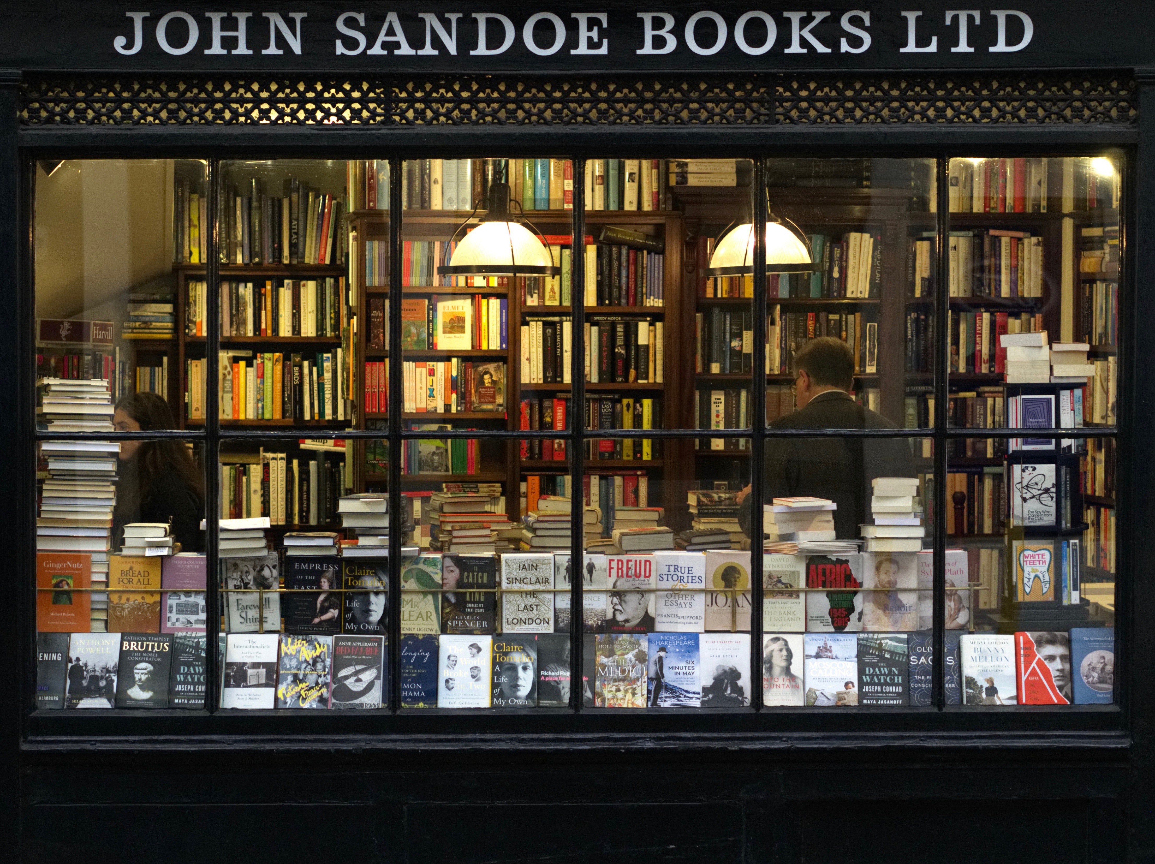books-bookshop-bookstore-626986.jpg books-bookshop-bookstore-626986.jpg