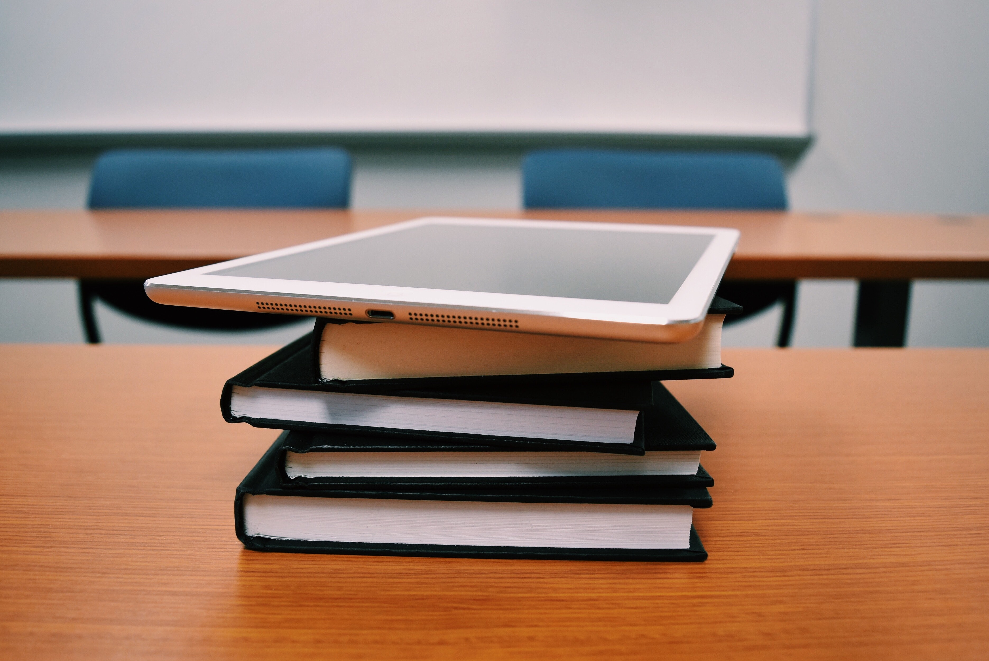 books-classroom-college-289738.jpg books-classroom-college-289738.jpg