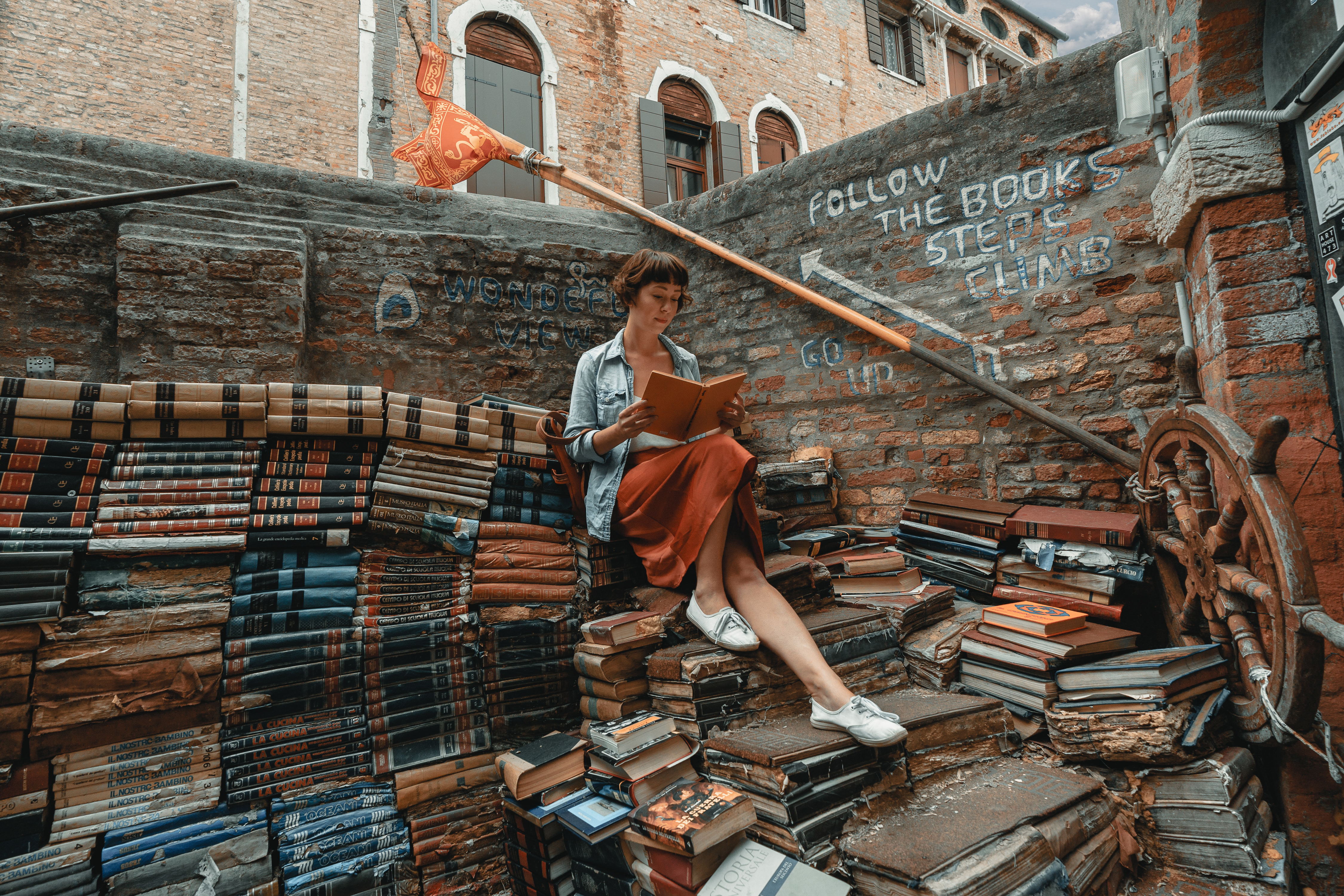 clay-banks-NGupON6JOYE-unsplash_看图王.jpg clay-banks-NGupON6JOYE-unsplash_看图王.jpg