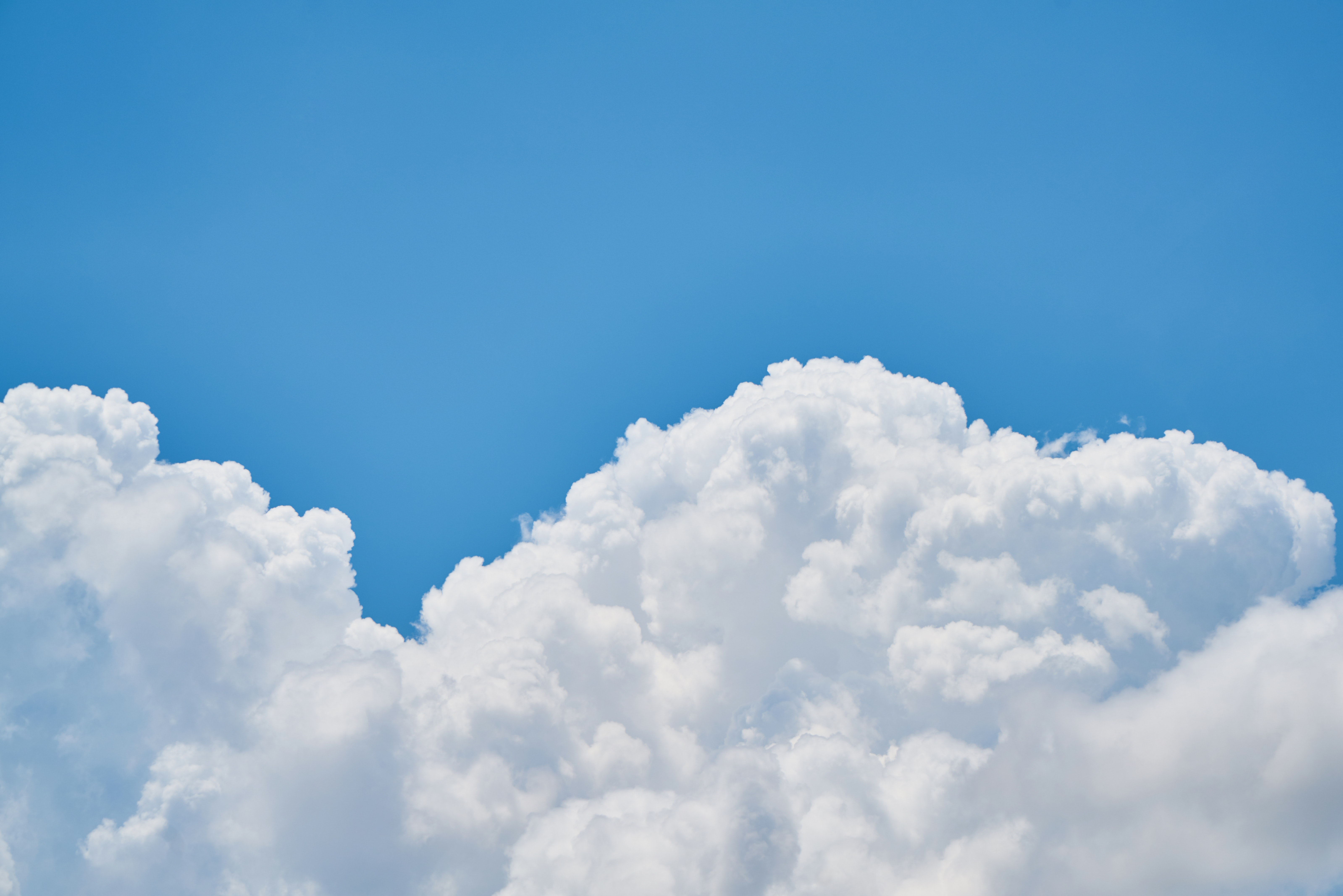 air-atmosphere-beautiful-blue-531767_看图王.jpg